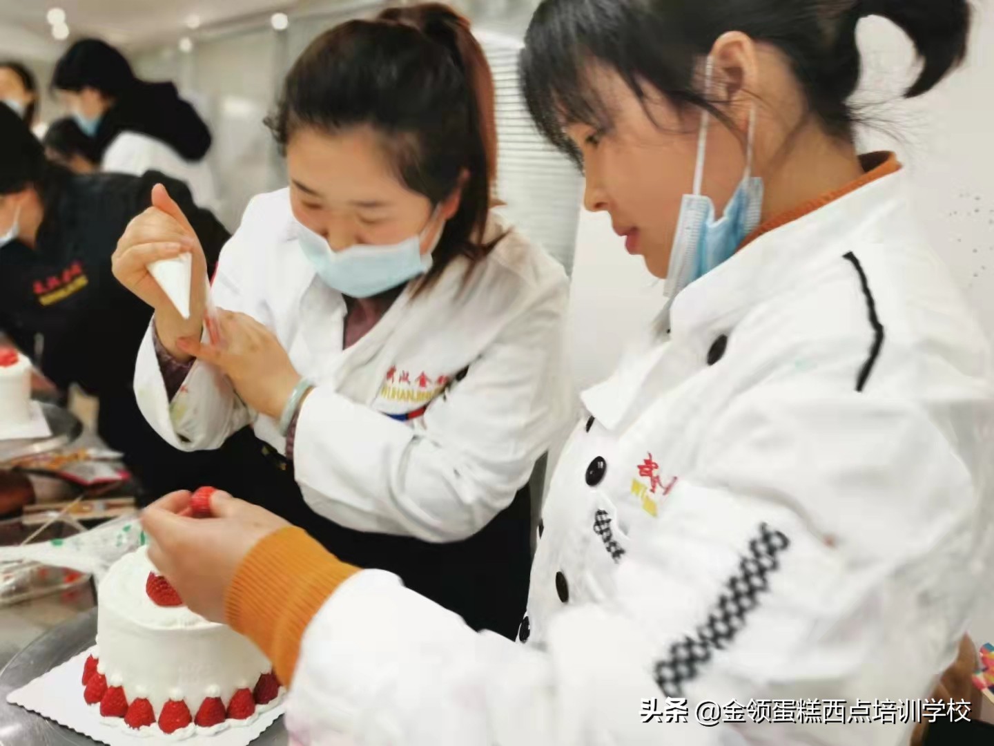 想开一家私房烘焙无基础如何入门？