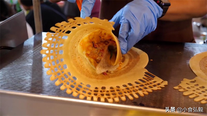 90后小伙花2000元国外学小吃,每天卖200个,有人花100万购买技术