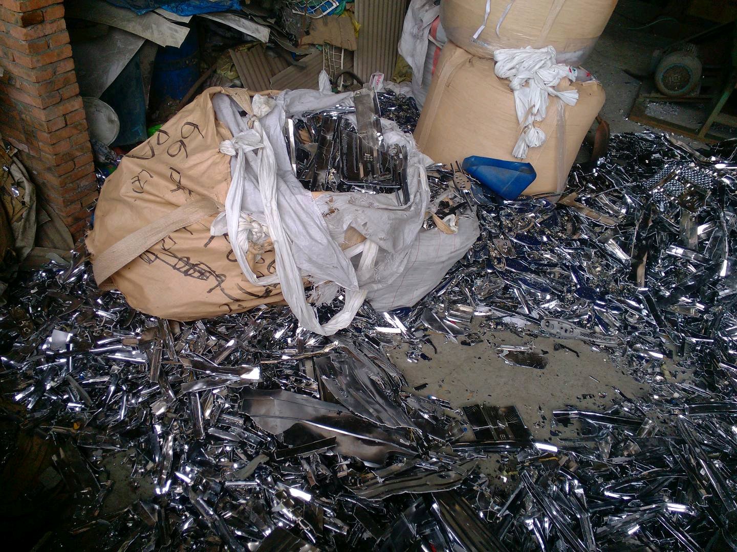 月收入2到3万的暴利小生意,销路不愁、竞争小,有辆小货车就能干