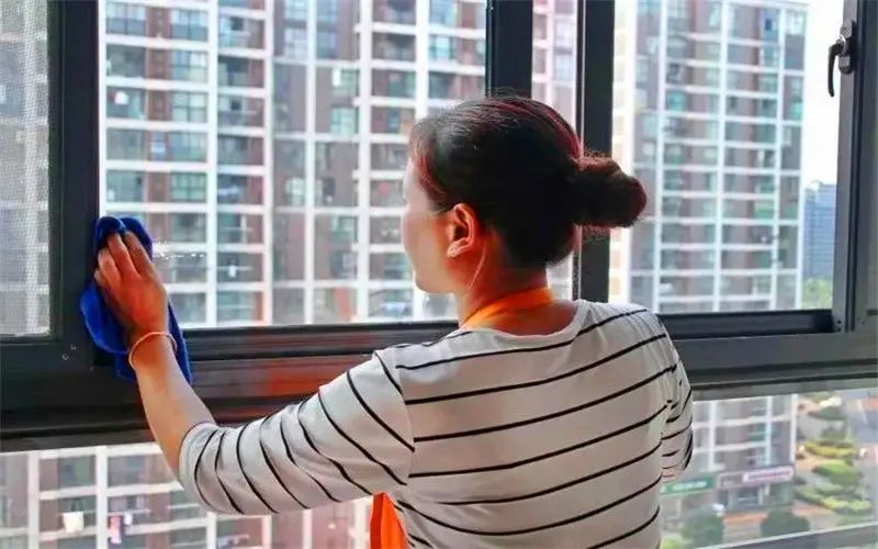 城市里,街头巷尾的小生意,有哪些都能挣大钱的?