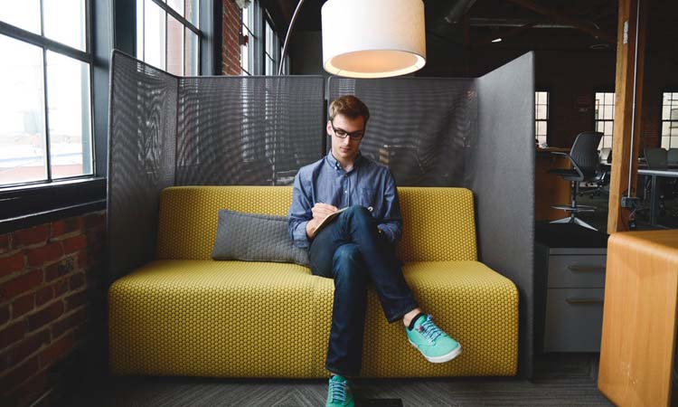 不想继续上班了,可以考虑做这四个小生意,照样能挣到钱