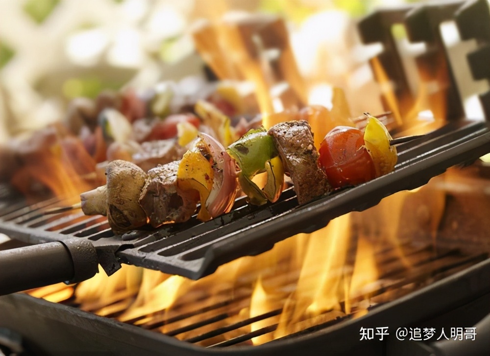 没有经验如何开烧烤店?分享一家烧烤店的商业模式