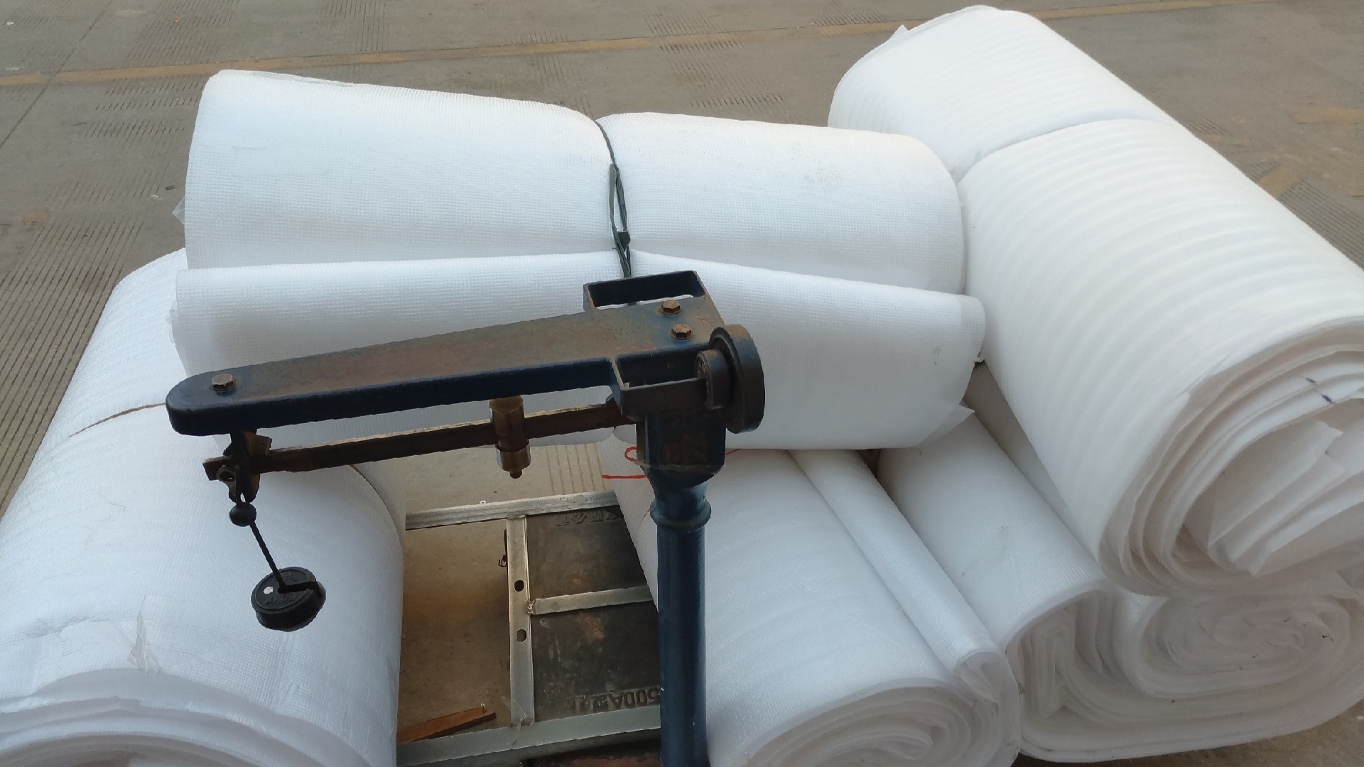 订单供不应求的小加工厂，夫妻俩投资10多万开始干，3年买了2套房