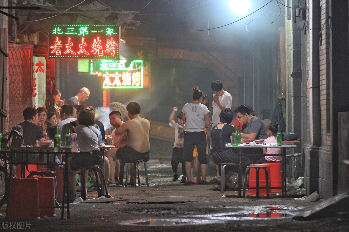 西安女人开烧烤店,利用0.1元的烤肉串,年赚120万,套路给你