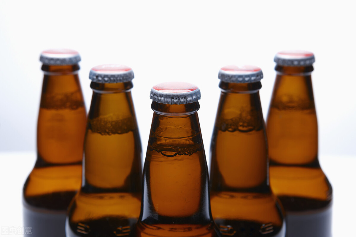 河北夫妻开烧烤店,利用“员工制”模式,一年盈利160万