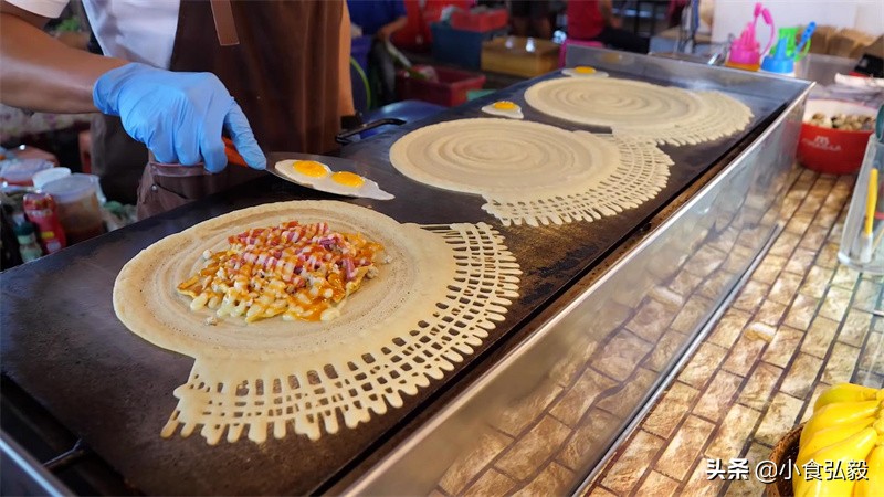 90后小伙花2000元国外学小吃,每天卖200个,有人花100万购买技术