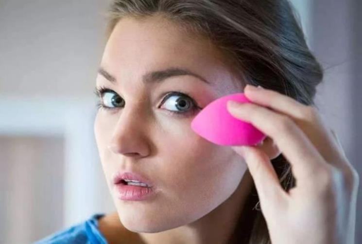 “新手化妆”保姆级教程来啦，助你打开化妆世界的第一道门