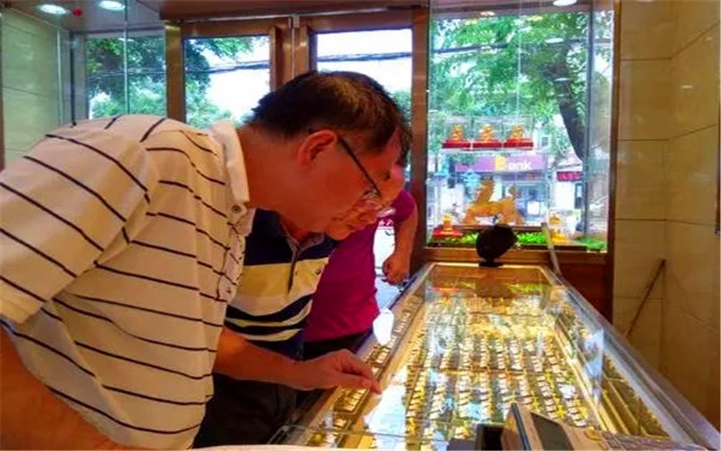 现在市场上,市井里弄的小生意,有哪些能完成巨额财富积累呢?