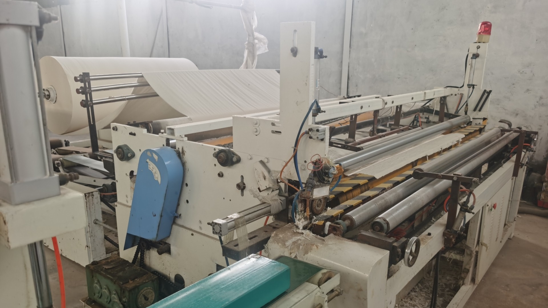 订单供不应求的小加工厂，夫妻俩投资10多万开始干，3年买了2套房