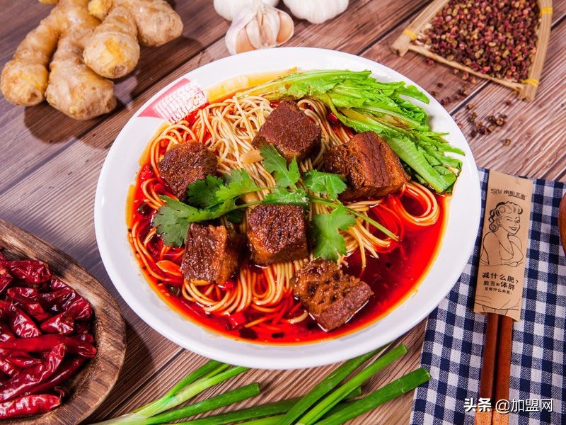 开家“接地气”的小店,投资少、风险低、人气高,选它