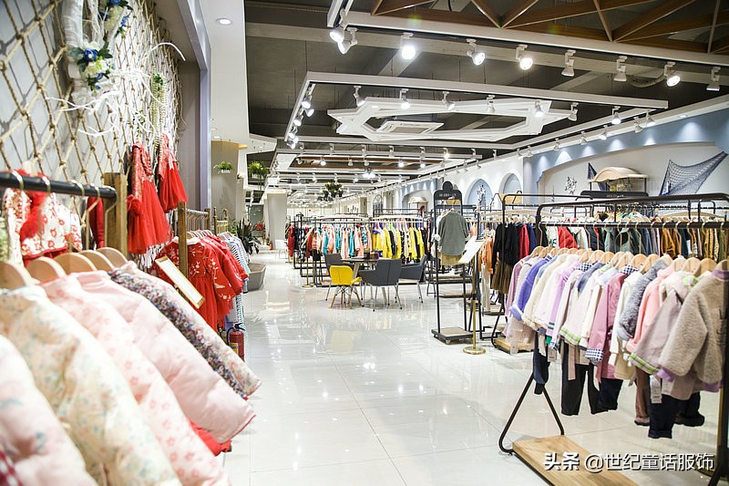 新手开童装店怎样才能赚钱？2022年最全童装创业开店指南