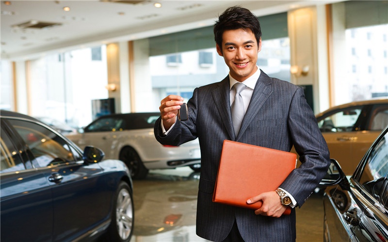 40多岁失业者手里有20万元,想自主创业,做什么项目比较合适?