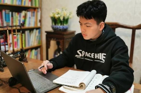 00后进入职场打拼，择业观念和以前大不相同，同事们很是佩服