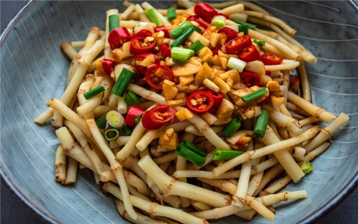 00后做什么生意赚钱(00后创业思路和做创业项目方向)-专在家创业网