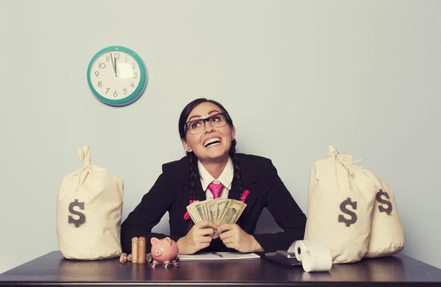 超级富豪:创业别怕没经验,这四个秘诀让你一本万利,早晚发达