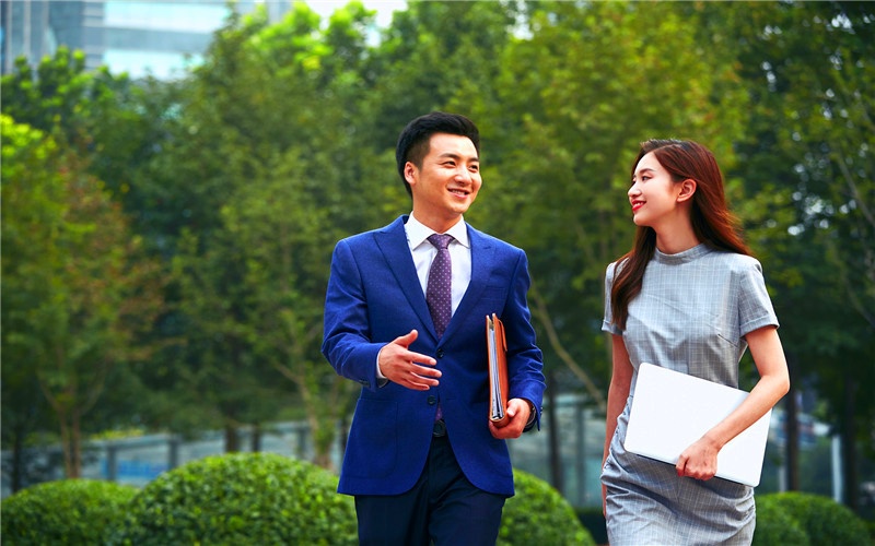 人到中年一无所有,有哪些可以白手起家的创业途径?推荐这几种