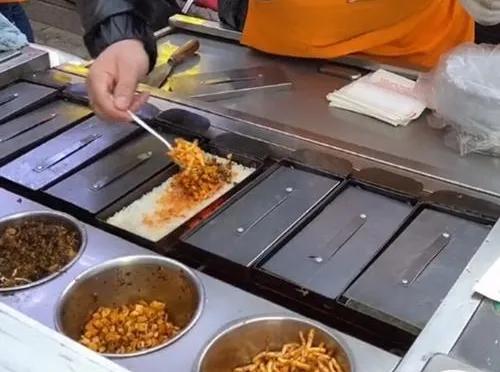 二个适合摆摊的暴利小项目,投资千元,月入过万,人人能做