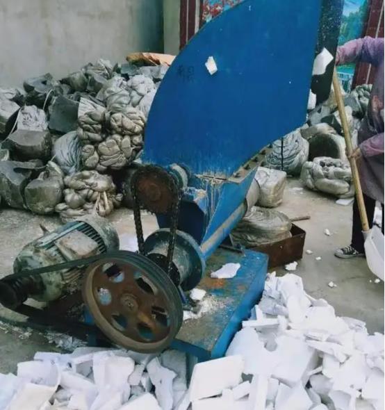 一个人一天就能干1500,这2个冷门生意真暴利