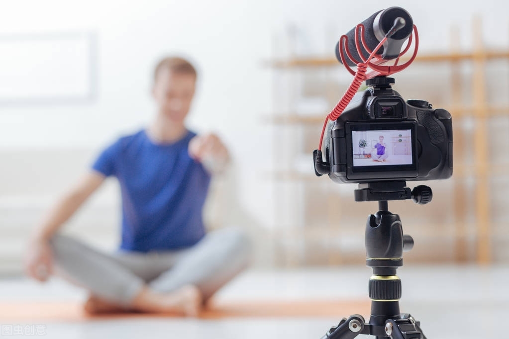 新个体的创业潮来临，中国已经有2亿人入局：有人已月入1000万