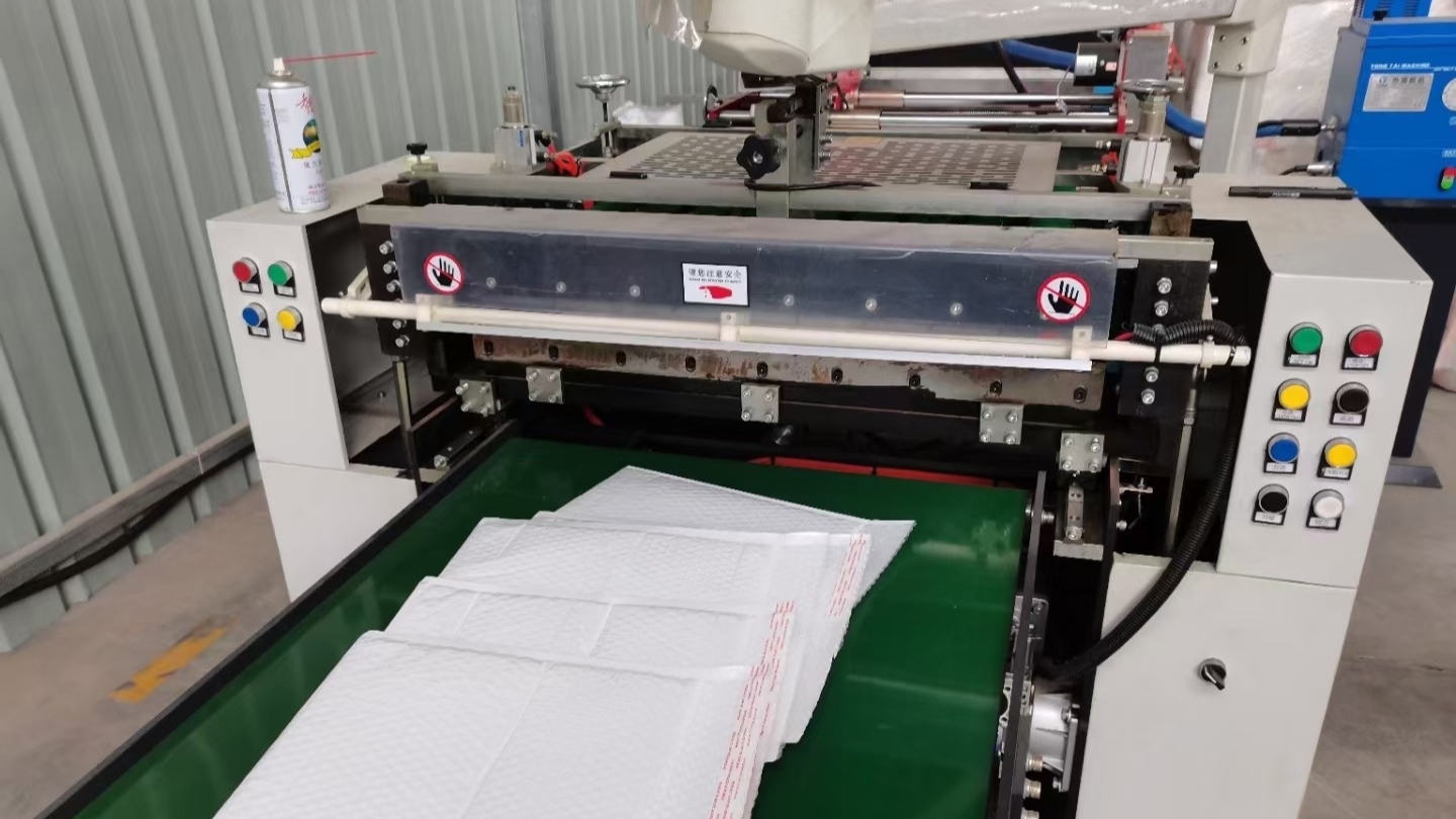 订单供不应求的小加工厂，夫妻俩投资10多万开始干，3年买了2套房