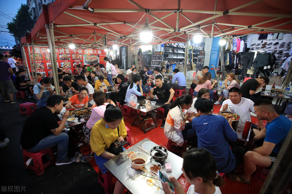 辽宁一家烧烤店利用“赌性”营销,一年盈利260万,赚钱套路拿去