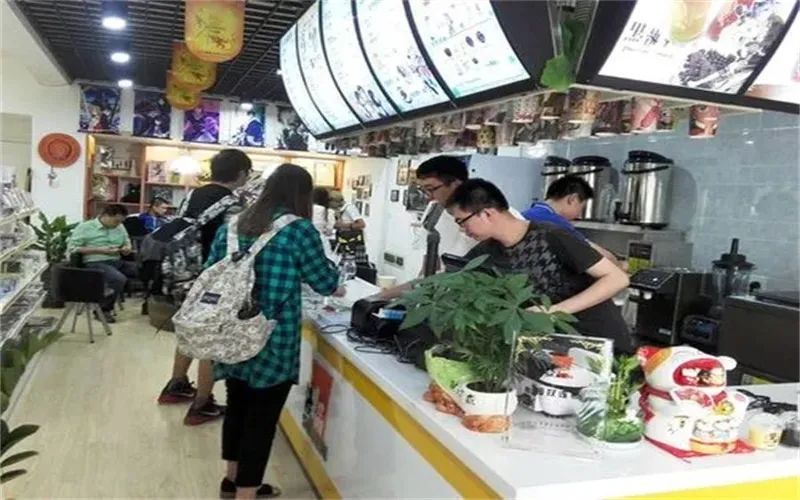 失业夫妻,一起开这几种实体店,都能挣钱