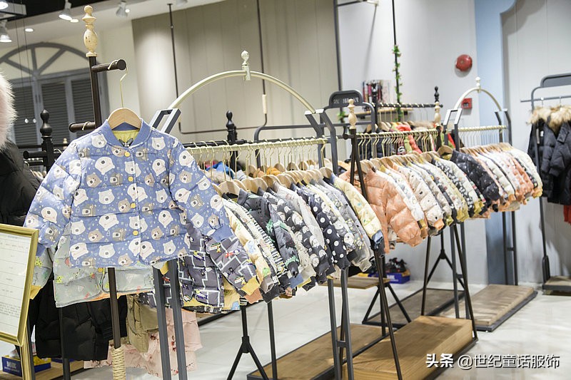新手开童装店怎样才能赚钱？2022年最全童装创业开店指南