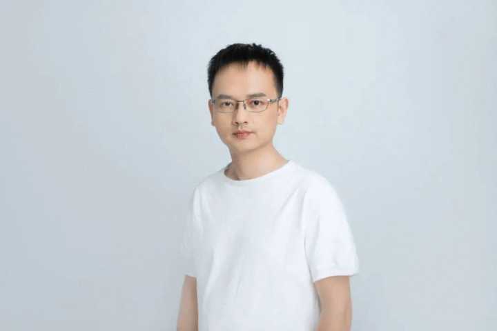 逆操作：清华学霸沉浸工厂十五年后创业 助企业数字化转型成为行业领先-赚在家创业号