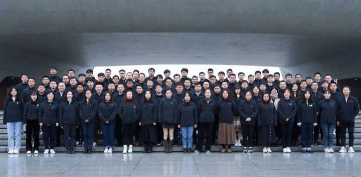 逆操作：清华学霸沉浸工厂十五年后创业 助企业数字化转型成为行业领先-4