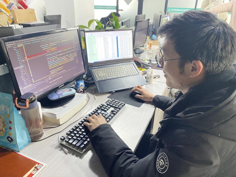 一个“逼”人练演讲、看画展的创业港,却让创业者们觉得多亏有它-2 一个“逼”人练演讲、看画展的创业港,却让创业者们觉得多亏有它-2