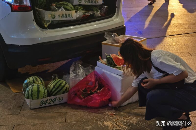 开私家车摆摊适合卖什么(只需一辆轿车就可做的生意)-3 开私家车摆摊适合卖什么(只需一辆轿车就可做的生意)-3