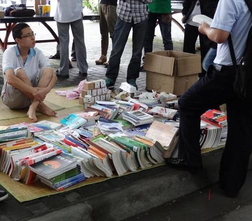 夜市摆摊什么最好卖利润高-适合年轻人路边摊生意-4 夜市摆摊什么最好卖利润高-适合年轻人路边摊生意-4