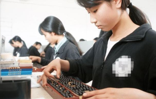 理科女生最吃香的十大职业-女生最吃香的专业-赚在家创业号