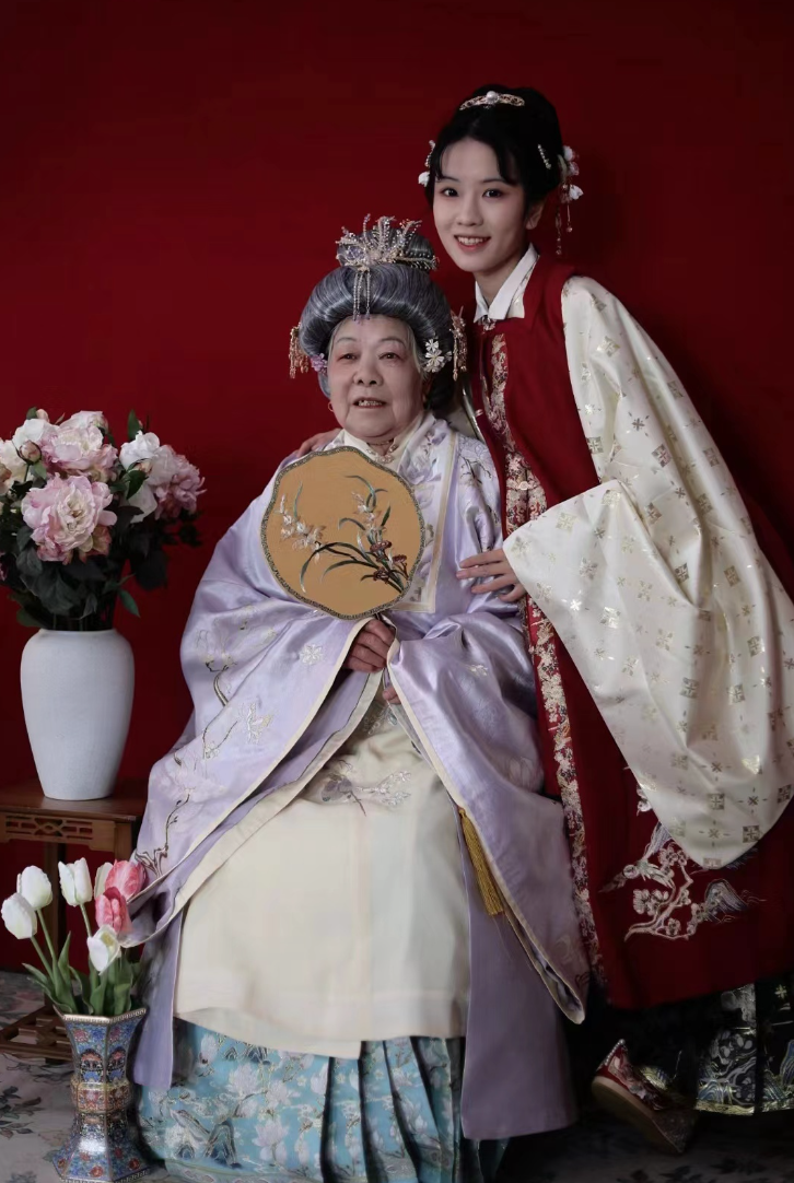 00后创业(00后杰出青年事迹材料)-6