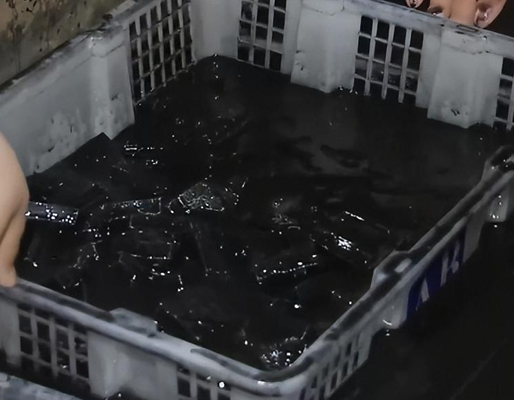 湖南小伙新婚夜被嘲穷酸,一怒之下外出创业,靠臭豆腐年入3500万-1 湖南小伙新婚夜被嘲穷酸,一怒之下外出创业,靠臭豆腐年入3500万-1