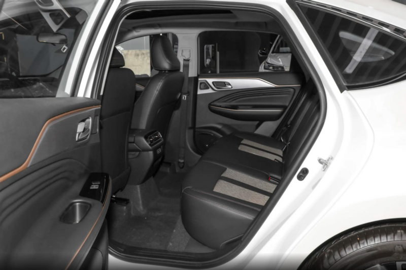 15万以内最好的纯电动汽车-1