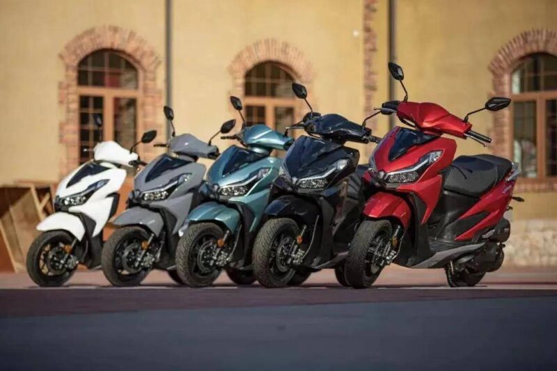 铃木uy踏板车2021款价格(铃木最新125踏板uy)-1 铃木uy踏板车2021款价格(铃木最新125踏板uy)-1