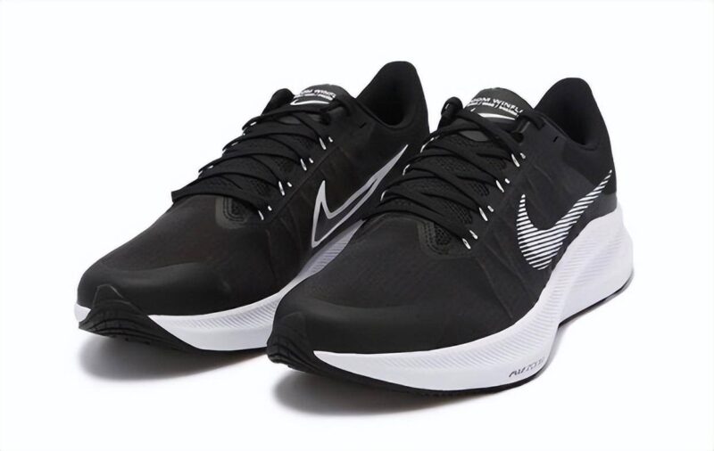 耐克跑步鞋哪个系列好(跑鞋推荐)-1 耐克跑步鞋哪个系列好(跑鞋推荐)-1