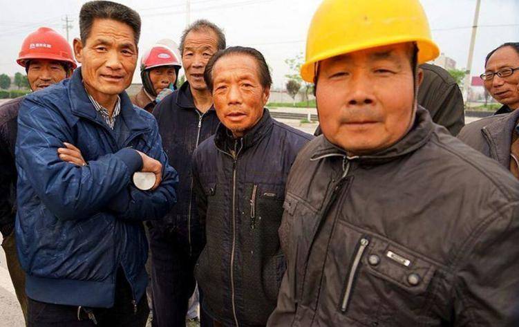 开什么店吸引中老年人(小县城开老人用品店)-1 开什么店吸引中老年人(小县城开老人用品店)-1