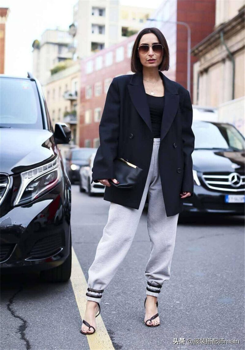 灰色短裤配什么颜色上衣(灰色短裤搭配)-1 灰色短裤配什么颜色上衣(灰色短裤搭配)-1