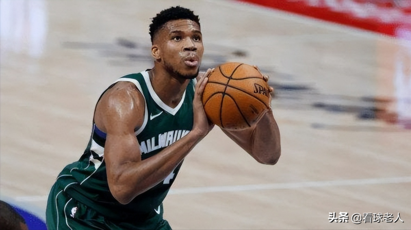 篮球场尺寸是多少?篮球场地标准尺寸-1