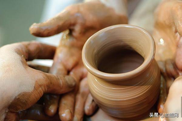 开什么店吸引中老年人(小县城开老人用品店)-1 开什么店吸引中老年人(小县城开老人用品店)-1