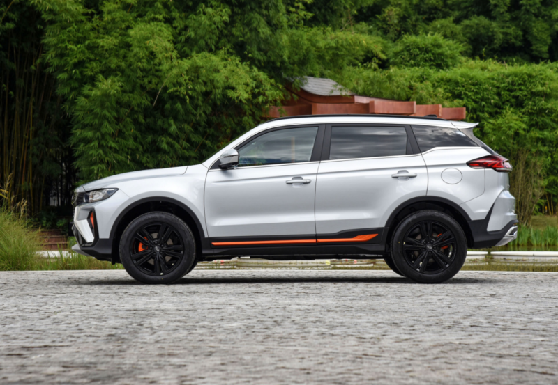 15万以下suv排行榜(10-15万suv销量排行榜前十名)-1