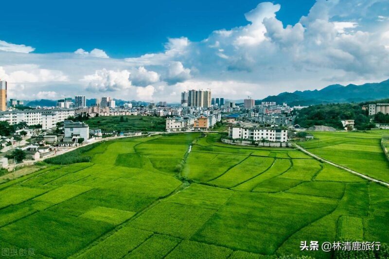 夏天最适合旅游的地方(10个夏天的最佳旅行地点排行榜)-1
