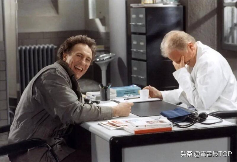 九部笑得肚子疼的电影(笑到肚疼的9部喜剧电影排行榜)-1 九部笑得肚子疼的电影(笑到肚疼的9部喜剧电影排行榜)-1