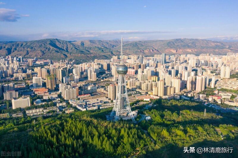 夏天最适合旅游的地方(10个夏天的最佳旅行地点排行榜)-1