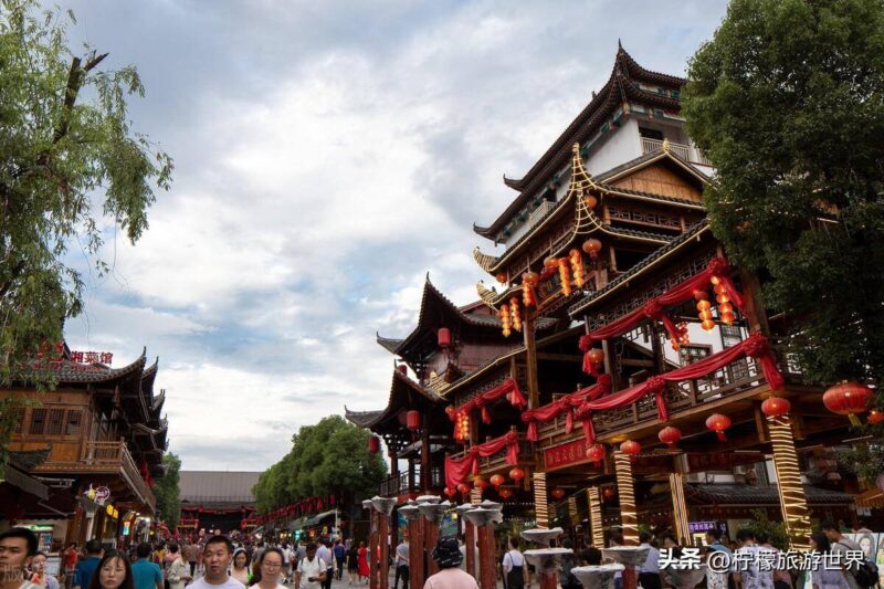 恩施旅游必去十大景点图片(湖北十大旅游景点排行榜)-1