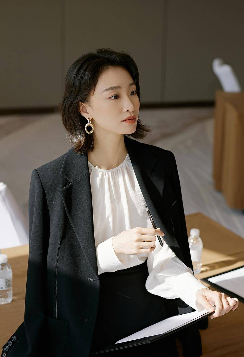 高端女装品牌前十名(一线服装品牌排行榜)-1 高端女装品牌前十名(一线服装品牌排行榜)-1