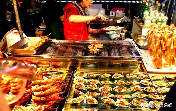 摆摊卖什么东西吸引人-1 摆摊卖什么东西吸引人-1