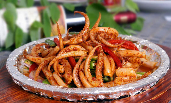 鱿鱼须怎么清理干净?生鱿鱼处理干净方法-1 鱿鱼须怎么清理干净?生鱿鱼处理干净方法-1